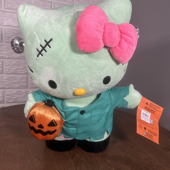 Hello Kitty Other - HELLO KITTY Frankenstein 18" Halloween Greeter‎ Plush 2024